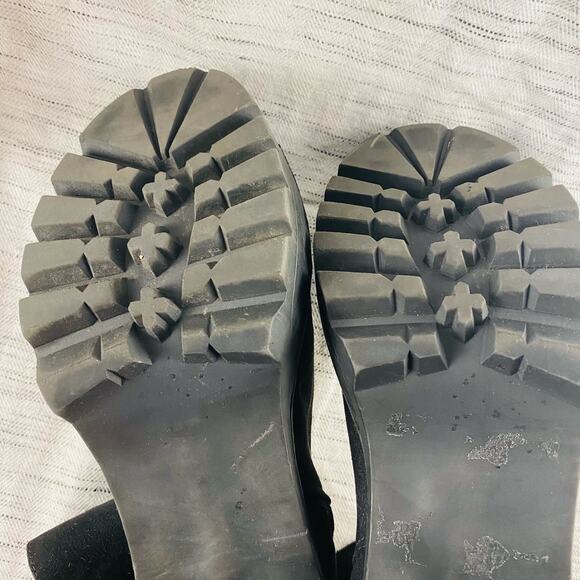 Wild Pair Margo Black Faux Suede Lug Sole Chunky Heeled Ankle Boots 10 Goth Punk - Picture 7 of 10